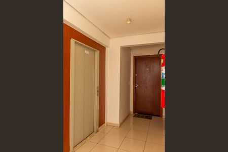 Apartamento para alugar com 89m², 3 quartos e 2 vagas Apartamento para alugar com 89m², 3 quartos e 2 vagasÁrea Comum-Hall do andar