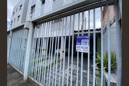 Apartamento à venda com 105m², 4 quartos e 2 vagasplaquinha instalada UNRX-59