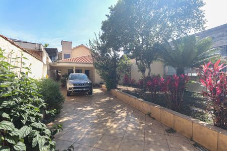 Casa à venda com 625m², 4 quartos e 3 vagasGaragem