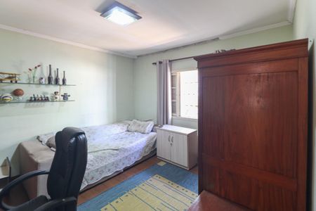 Casa à venda com 625m², 4 quartos e 3 vagasQuarto 2