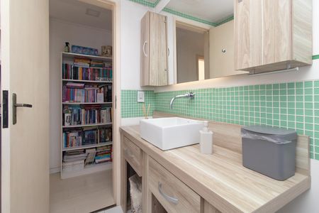 Apartamento à venda com 70m², 2 quartos e 1 vaga Apartamento à venda com 70m², 2 quartos e 1 vagaBanheiro