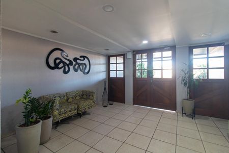 Apartamento à venda com 70m², 2 quartos e 1 vaga Apartamento à venda com 70m², 2 quartos e 1 vagaHall social