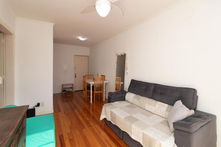 Apartamento à venda com 70m², 2 quartos e 1 vaga Apartamento à venda com 70m², 2 quartos e 1 vagaSala