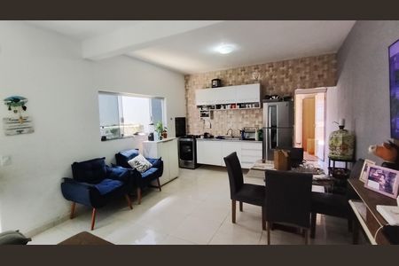 Casa para alugar com 90m², 3 quartos e 2 vagasSala/Cozinha