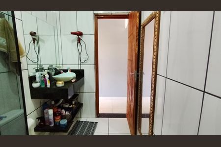 Casa para alugar com 90m², 3 quartos e 2 vagasBanheiro 1