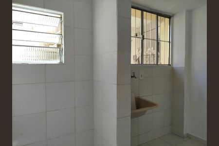Casa para alugar com 70m², 2 quartos e 1 vagaÁrea de Serviço