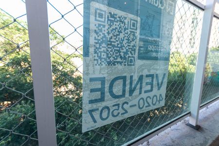 Apartamento à venda com 74m², 2 quartos e 1 vagaPlaquinha