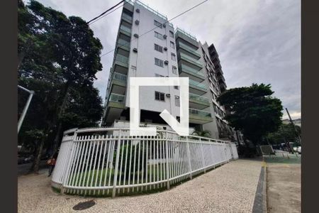 Apartamento à venda com 74m², 2 quartos e 1 vagaFachada