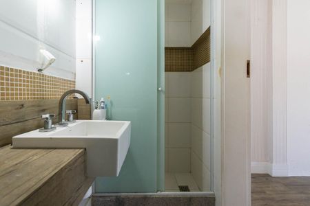 Apartamento à venda com 74m², 2 quartos e 1 vagaBanheiro Suíte