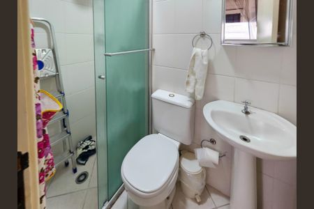 Apartamento para alugar com 149m², 3 quartos e 3 vagas Apartamento para alugar com 149m², 3 quartos e 3 vagasBanheiro da área de serviço