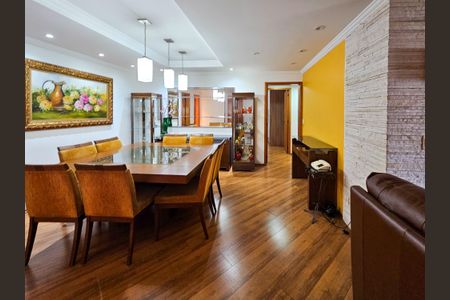 Apartamento para alugar com 149m², 3 quartos e 3 vagas Apartamento para alugar com 149m², 3 quartos e 3 vagasSala