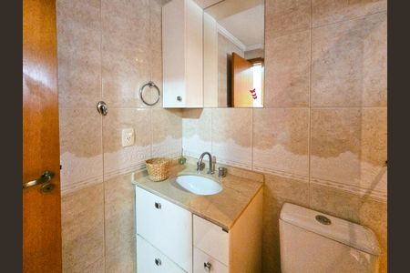 Apartamento para alugar com 149m², 3 quartos e 3 vagas Apartamento para alugar com 149m², 3 quartos e 3 vagasBanheiro da Suíte 2