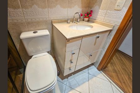 Apartamento para alugar com 149m², 3 quartos e 3 vagas Apartamento para alugar com 149m², 3 quartos e 3 vagasBanheiro da Suíte 2