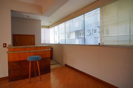 Sala  de apartamento para alugar com 3 quartos, 98m² em Rio Branco, Porto Alegre