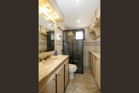 Apartamento à venda com 120m², 3 quartos e 2 vagasBanheiro da Suíte 2