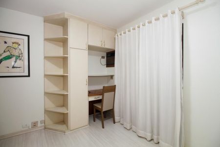 Apartamento à venda com 120m², 3 quartos e 2 vagasQuarto