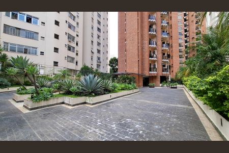 Apartamento à venda com 120m², 3 quartos e 2 vagasEntrada do Prédio