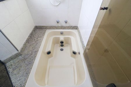 Apartamento para alugar com 105m², 4 quartos e 2 vagasSuíte - Banheiro