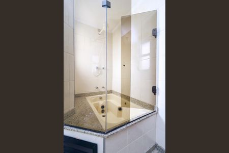 Apartamento para alugar com 105m², 4 quartos e 2 vagasSuíte - Banheiro