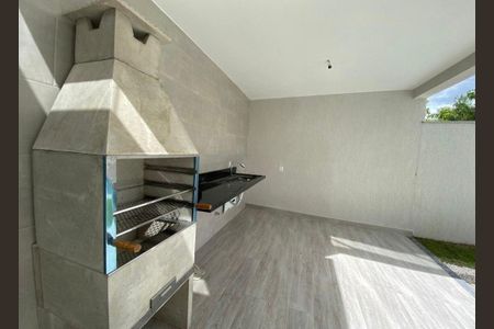 Casa de condomínio para alugar com 220m², 4 quartos e 2 vagas