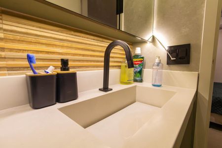 Apartamento à venda com 79m², 2 quartos e 2 vagas Apartamento à venda com 79m², 2 quartos e 2 vagasBanheiro 1