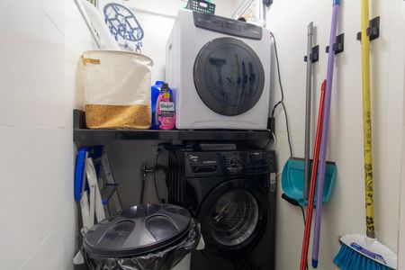 Apartamento à venda com 79m², 2 quartos e 2 vagas Apartamento à venda com 79m², 2 quartos e 2 vagasÁrea de Serviço