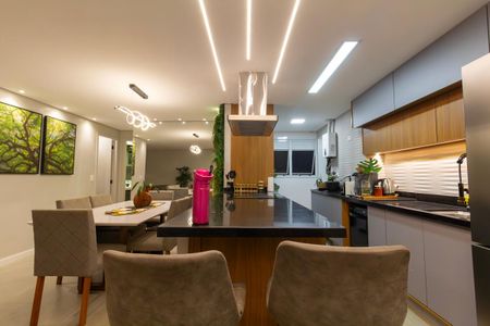 Apartamento à venda com 79m², 2 quartos e 2 vagas Apartamento à venda com 79m², 2 quartos e 2 vagasCozinha