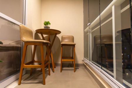 Apartamento à venda com 79m², 2 quartos e 2 vagas Apartamento à venda com 79m², 2 quartos e 2 vagasVaranda