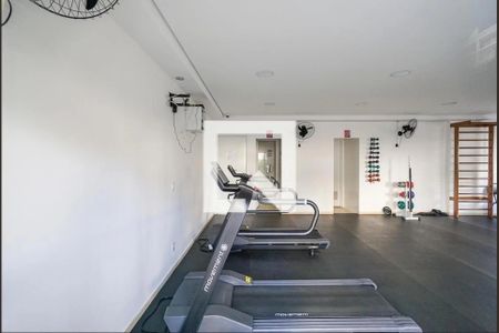 Apartamento à venda com 79m², 2 quartos e 2 vagas Apartamento à venda com 79m², 2 quartos e 2 vagasÁrea comum - Academia