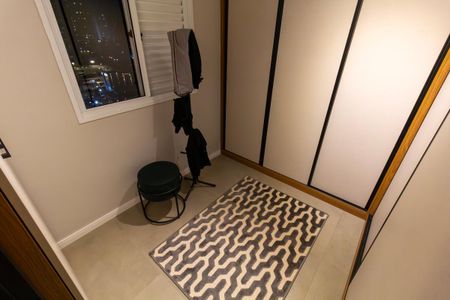 Apartamento à venda com 79m², 2 quartos e 2 vagas Apartamento à venda com 79m², 2 quartos e 2 vagasCloset
