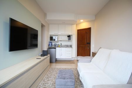 Sala/Cozinha de apartamento para alugar com 1 quarto, 45m² em Paraíso do Morumbi, São Paulo
