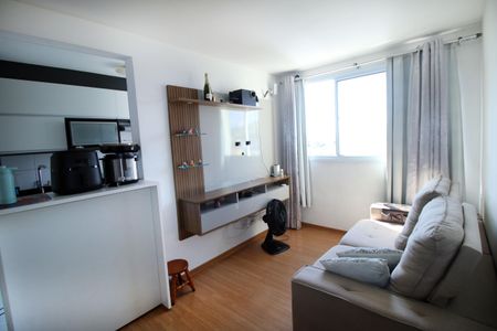 Sala de apartamento para alugar com 2 quartos, 45m² em Colégio, Rio de Janeiro