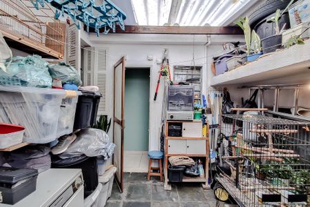 Casa à venda com 68m², 3 quartos e 2 vagasÁrea externa