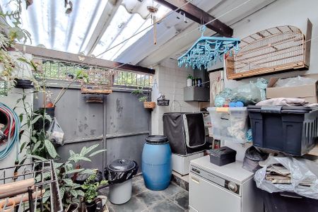 Casa à venda com 68m², 3 quartos e 2 vagasÁrea externa