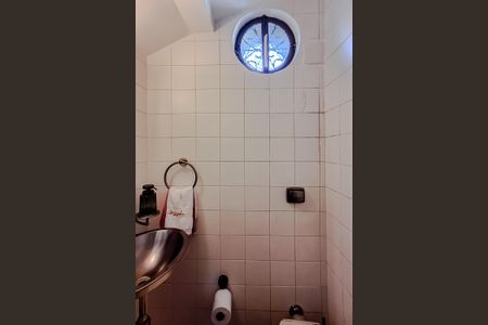 Casa à venda com 68m², 3 quartos e 2 vagasLavabo