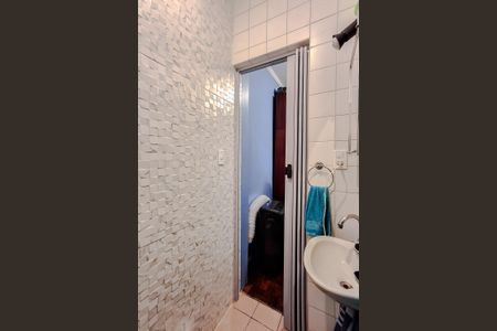 Casa à venda com 68m², 3 quartos e 2 vagasBanheiro da Suíte