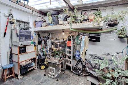 Casa à venda com 68m², 3 quartos e 2 vagasÁrea externa