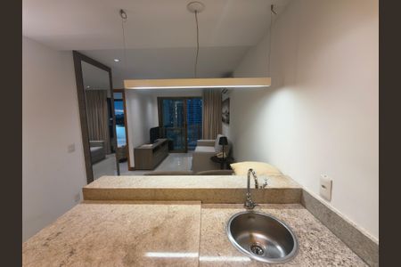 Apartamento para alugar com 36m², 1 quarto e sem vaga
