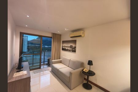 Apartamento para alugar com 36m², 1 quarto e sem vaga