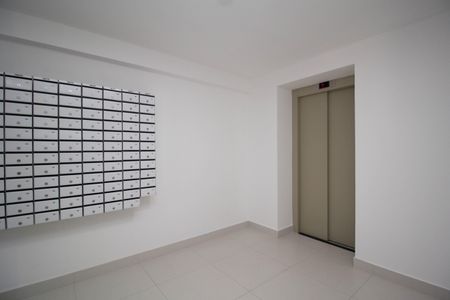 Apartamento para alugar com 40m², 2 quartos e 1 vagaHall social