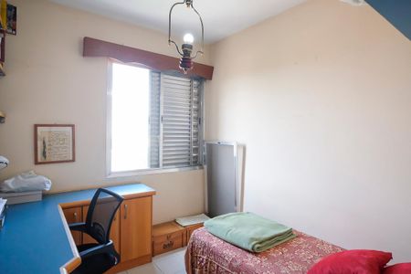 Apartamento à venda com 93m², 3 quartos e 1 vagaQuarto 2
