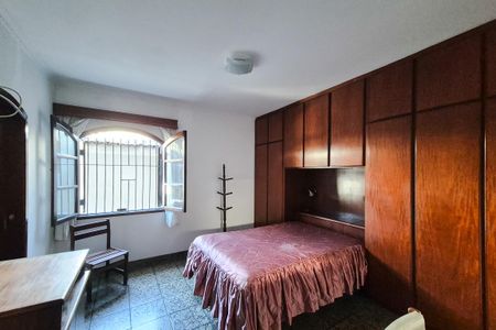 Casa à venda com 264m², 3 quartos e 2 vagasSuíte