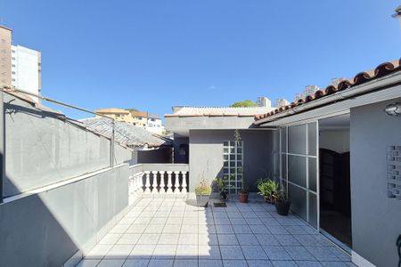 Casa à venda com 264m², 3 quartos e 2 vagasQuintal