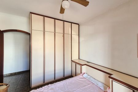 Casa à venda com 264m², 3 quartos e 2 vagasQuarto 2
