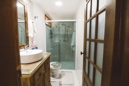 Casa à venda com 315m², 3 quartos e 5 vagasBanheiro