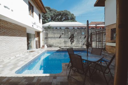Casa à venda com 315m², 3 quartos e 5 vagasChurrasqueira/Piscina
