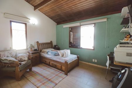 Casa à venda com 315m², 3 quartos e 5 vagasQuarto 2