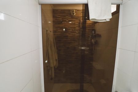 Casa à venda com 315m², 3 quartos e 5 vagasBanheiro da Suíte