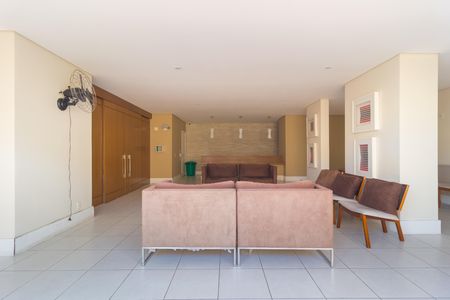 Apartamento à venda com 98m², 2 quartos e 2 vagasHall social