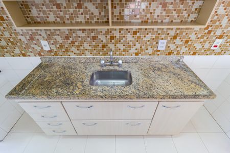 Apartamento à venda com 98m², 2 quartos e 2 vagasDetalhe - Cozinha